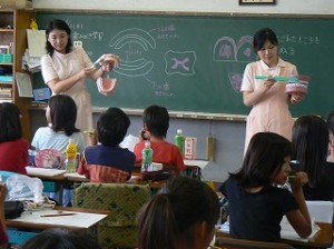 志茂田小学校　歯みがき教室